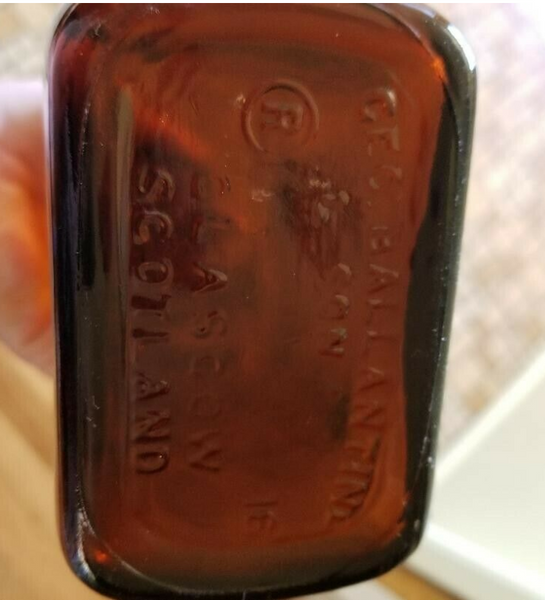 VINTAGE  Ballantine Bottle