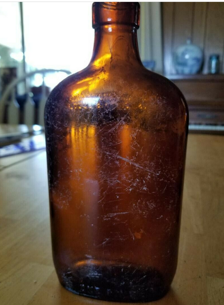 Vintage Amber Pint Whiskey Flask